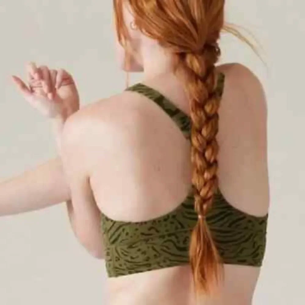 Athleta Transcend Plunge Bra NEW with tags Size Large D/DD Nina Animal Olive - Picture 3 of 14